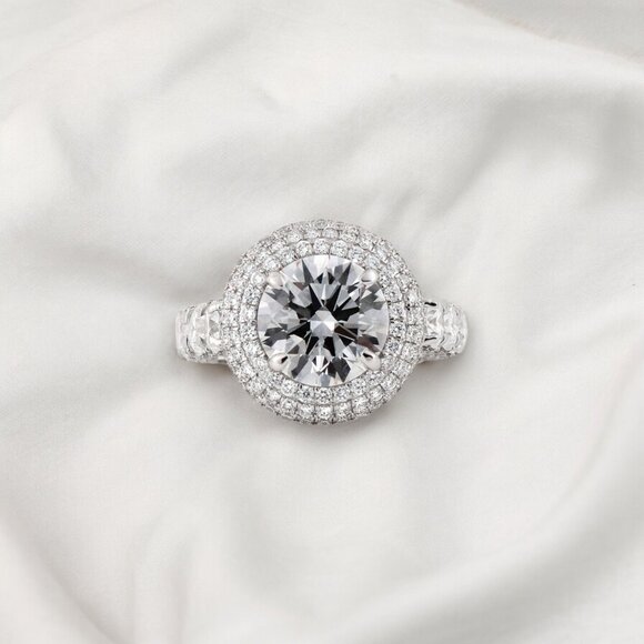 4 Carat Lab Grown Diamond Ring - Picture 1 of 5